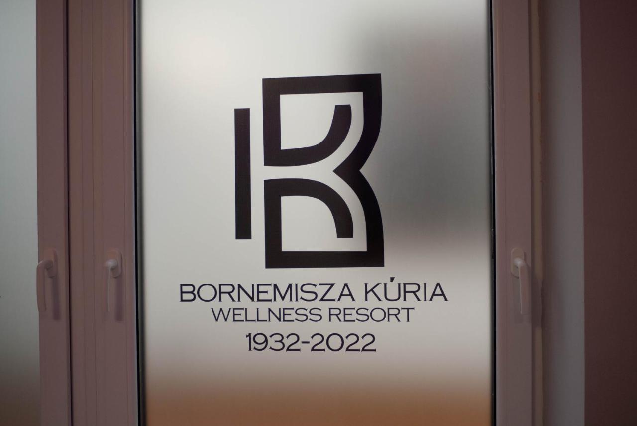 Bornemisza Kuria Wellness Resort Tiszabecs Bagian luar foto